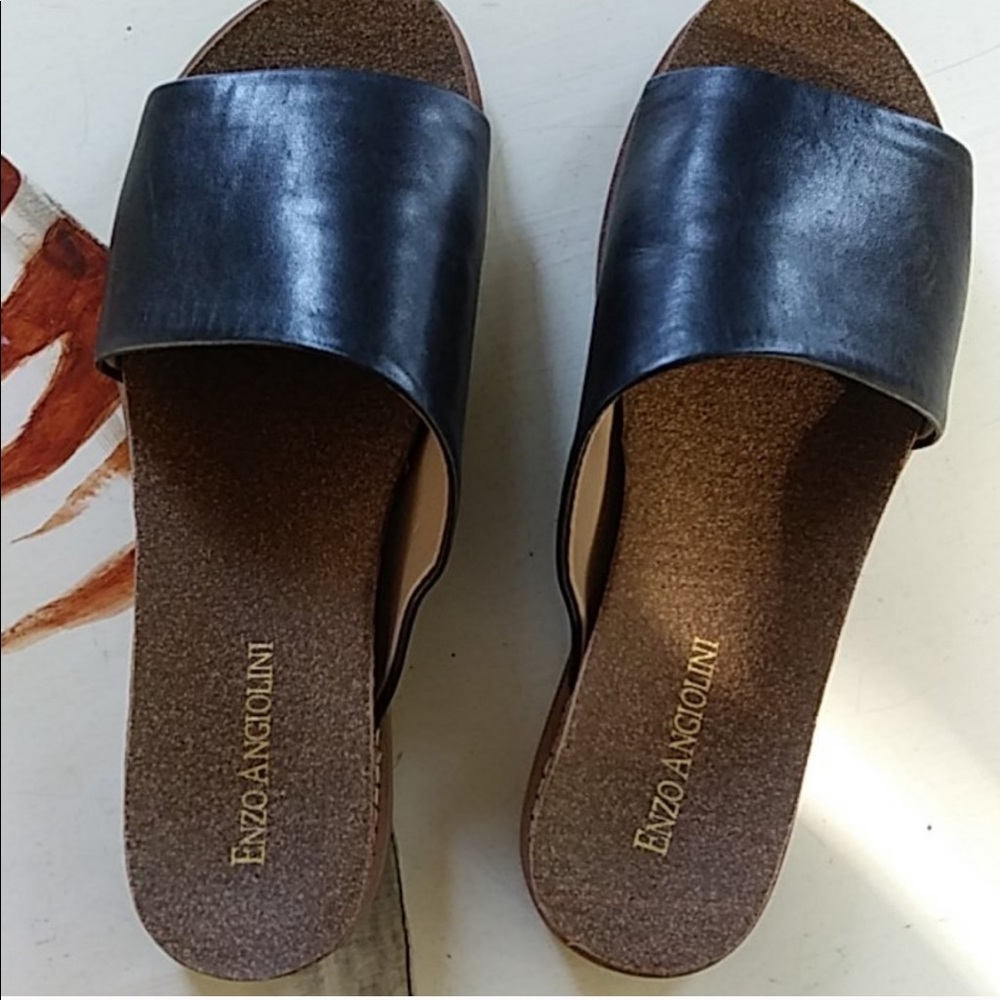 Enzo Angiolini slide on black leather sandal sz 6